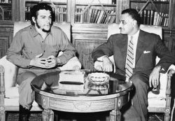 Che Guevara e Gamal Abdel Nasser