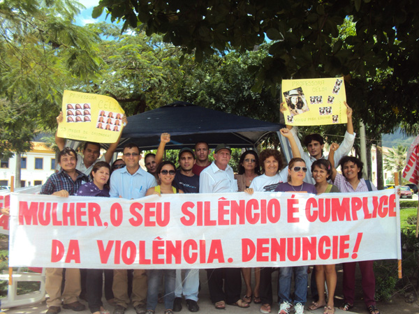 Mulheres se unem contra a violência no Ceará