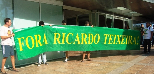 Fora Ricardo Teixeira!
