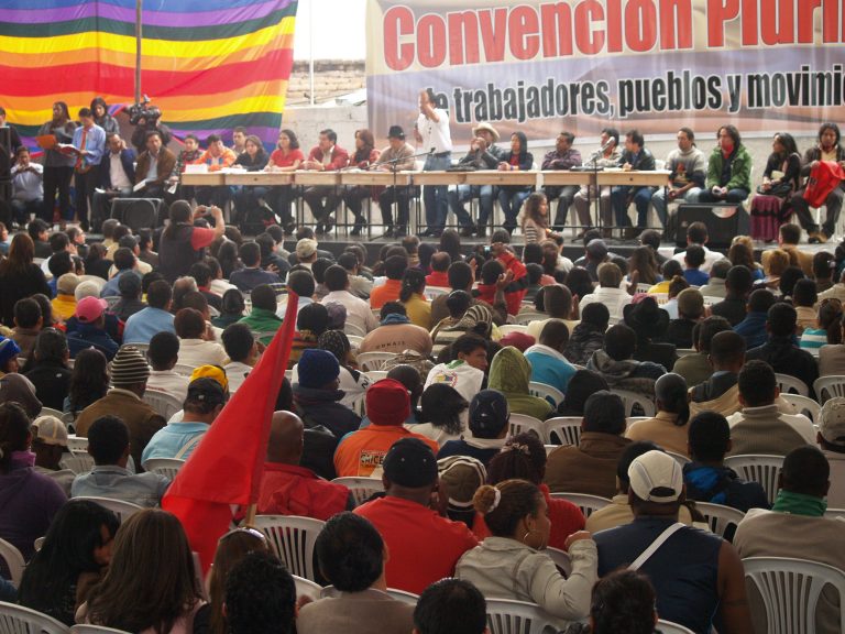 Governo de Rafael Correa viola direitos humanos