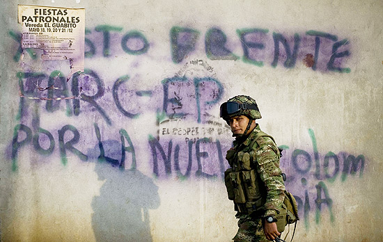 FARC-EP realiza ofensiva e desmoraliza política de guerra