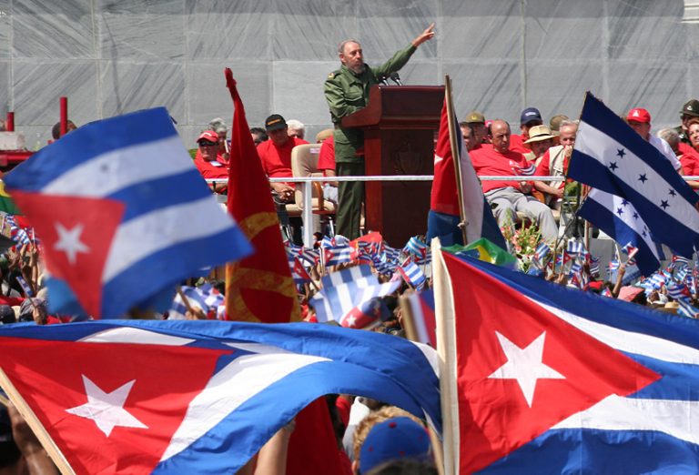 A Revolução Cubana resiste!