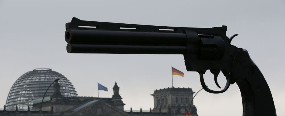 Lobby das armas triunfa no Parlamento Europeu