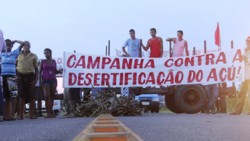 AÇU - protesto-desertificacao