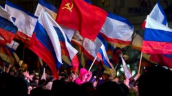 População da Crimeia aprova união com a Rússia
