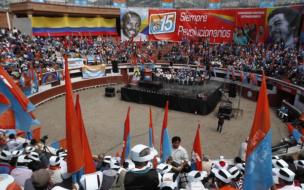 Governo do Equador quer colocar partidos de esquerda na ilegalidade