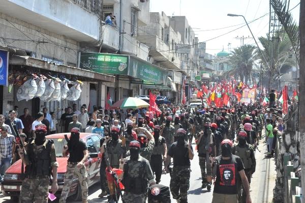 FPLP realiza marcha em Gaza para comemorar vitória palestina