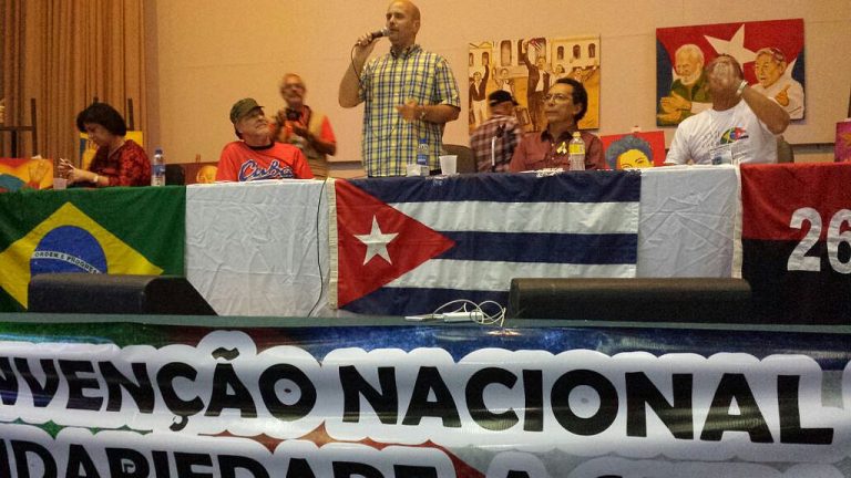 Convenção Nacional de Solidariedade a Cuba recebe um dos Cinco Heróis, em Recife