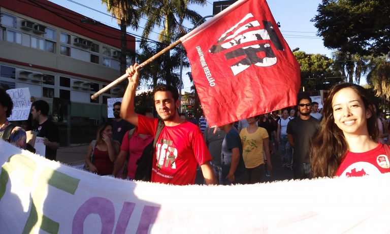 11 de Agosto: Estudantes, professores e servidores nas ruas de Goiânia