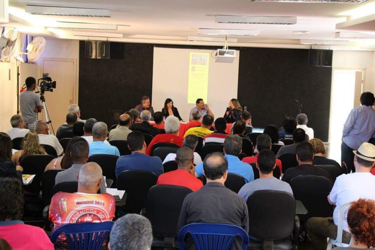 “Mundo do trabalho contra a precarização” promove dia de discussões sobre o movimento sindical