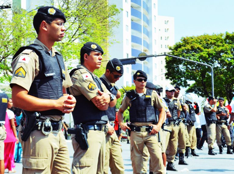 Polícia Militar reprime movimentos sociais em Minas Gerais