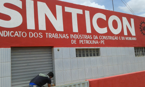 Sinticon deflagra greve na construção civil de Petrolina