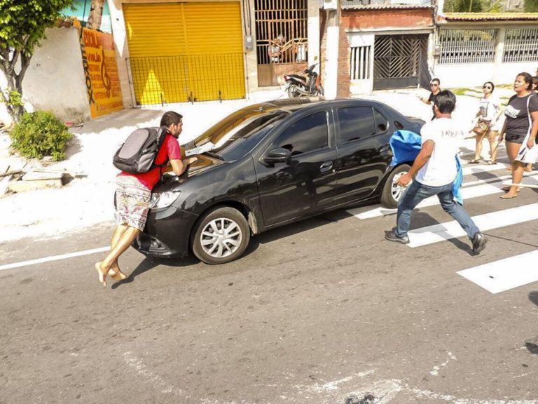 Estudante da UFPA sofre tentativa de homicídio em ato contra a PEC 55, em Belém
