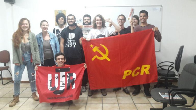 Plenária da UJR homanageia Che Guevara em Florianópolis