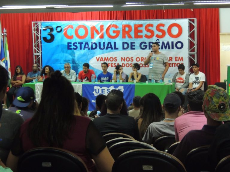 Congresso Estadual de Grêmios reúne 200 estudantes em Pernambuco