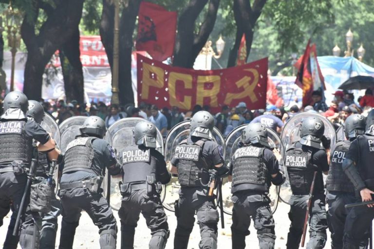 Povo argentino vai às ruas contra Reforma da Previdência
