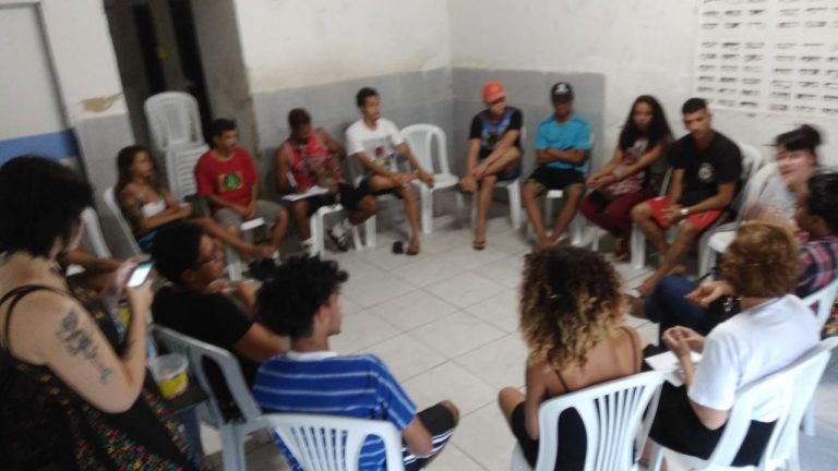 Coletivo fala alto organiza moradores em Recife