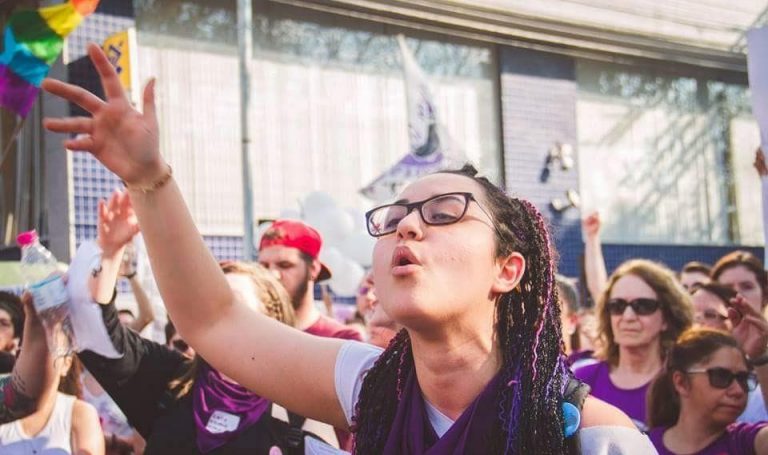 Ato “Mulheres contra o fascismo” é o maior da história de Passo Fundo