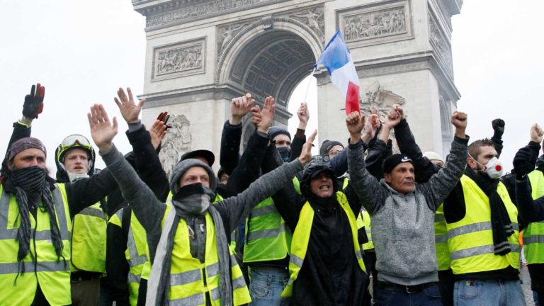 Um acúmulo de ódios (sobre os protestos na França)
