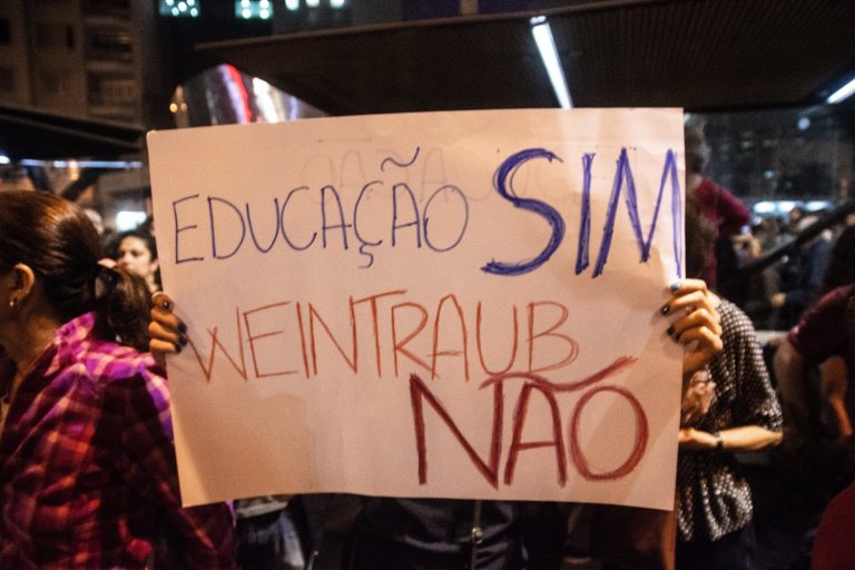 Bolsonaro aproveita o natal para novamente atacar as universidades