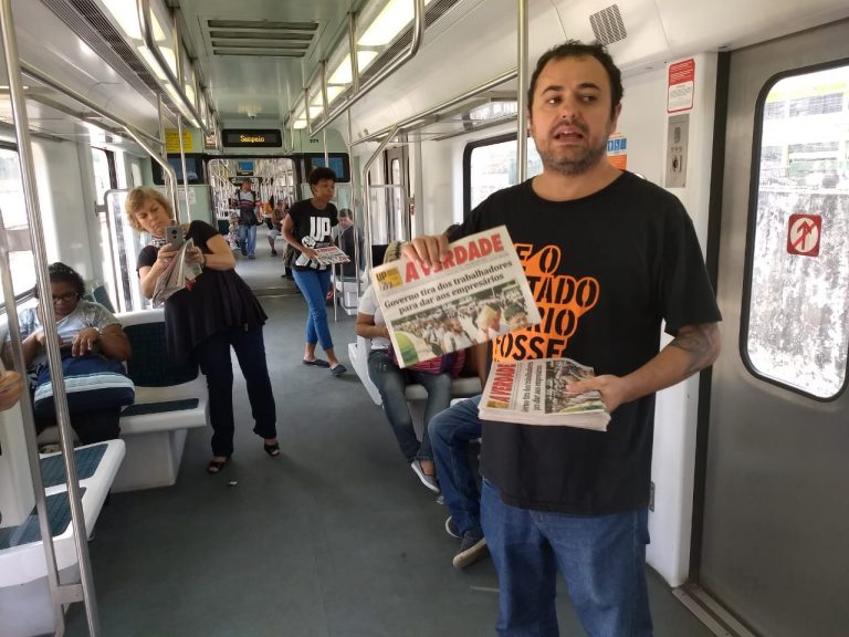 813 jornais vendidos durante a Brigada dos 20 Anos do Jornal A Verdade no Rio de Janeiro