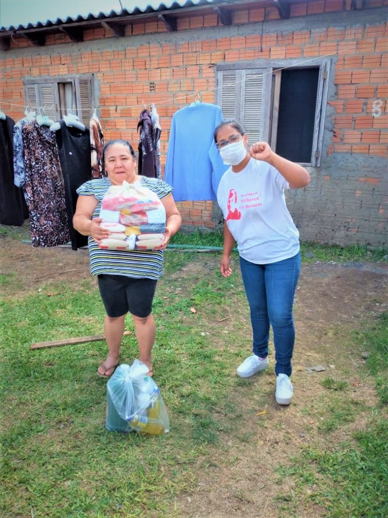 Movimento de mulheres realiza campanha de apoio às diaristas