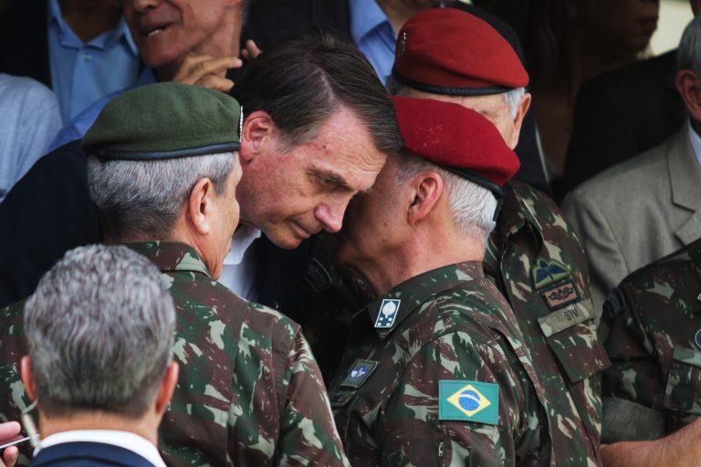 Procuradoria denuncia comandantes militares por incentivar golpe no Brasil