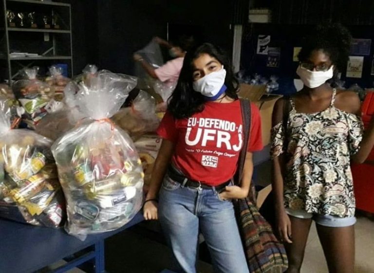Estudantes promovem ações de solidariedade no Rio de Janeiro