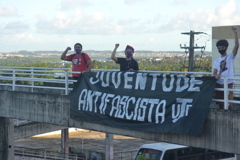 Ação antifascista é realizada na Zona Norte de Natal