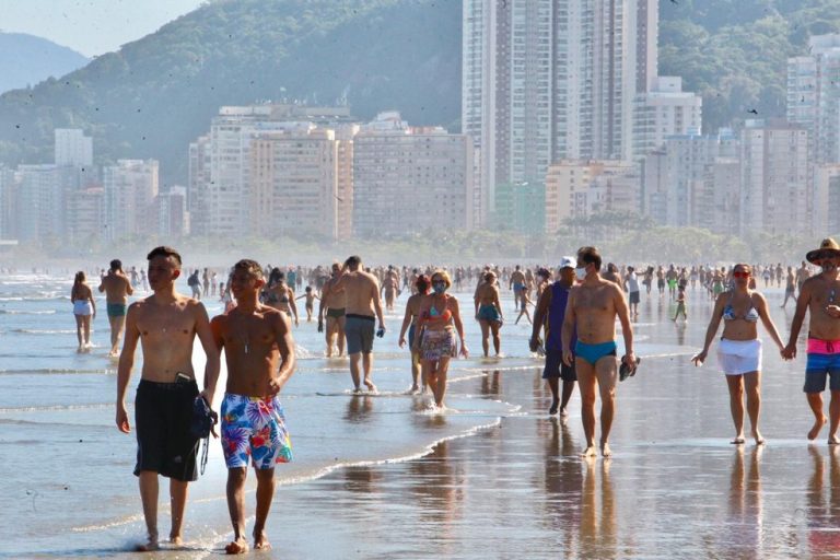 Abertura das praias em Santos é genocídio anunciado