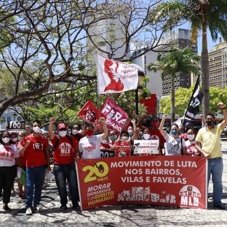 Ato contra os despejos e pela moradia digna em Fortaleza