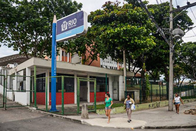 CARTA | A tentativa da prefeitura do Rio de abrir escolas e a posição sobre merenda escolar