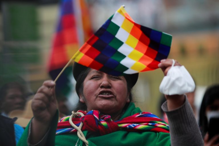 Esquerda vence eleições na Bolívia