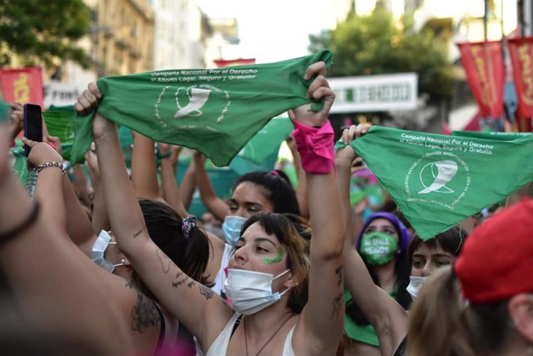 Mulheres argentinas conquistam a lei de legalização do aborto