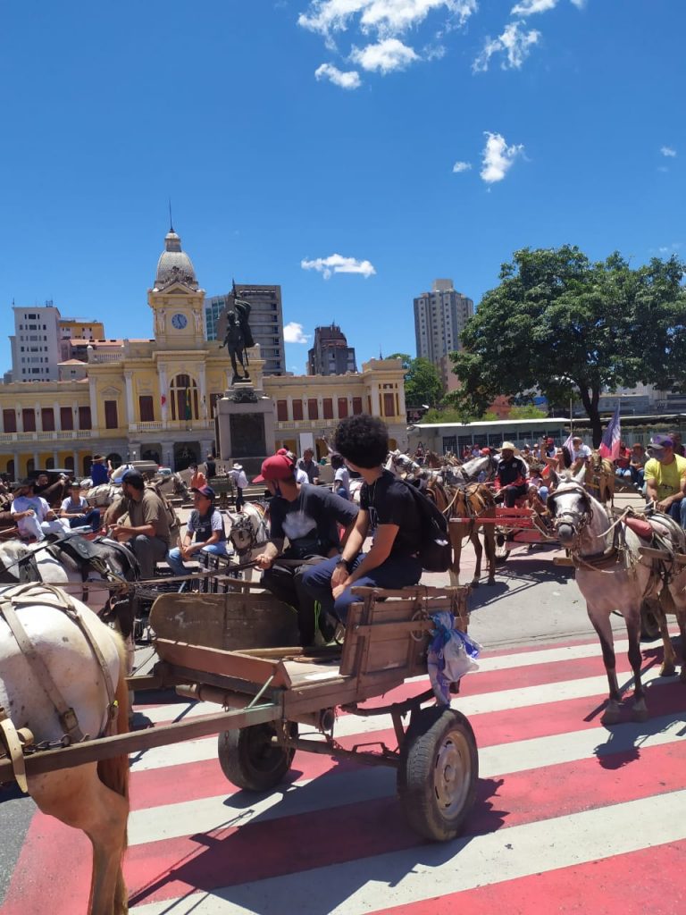 Manifestação do povo tradicional carroceiro acontece em BH