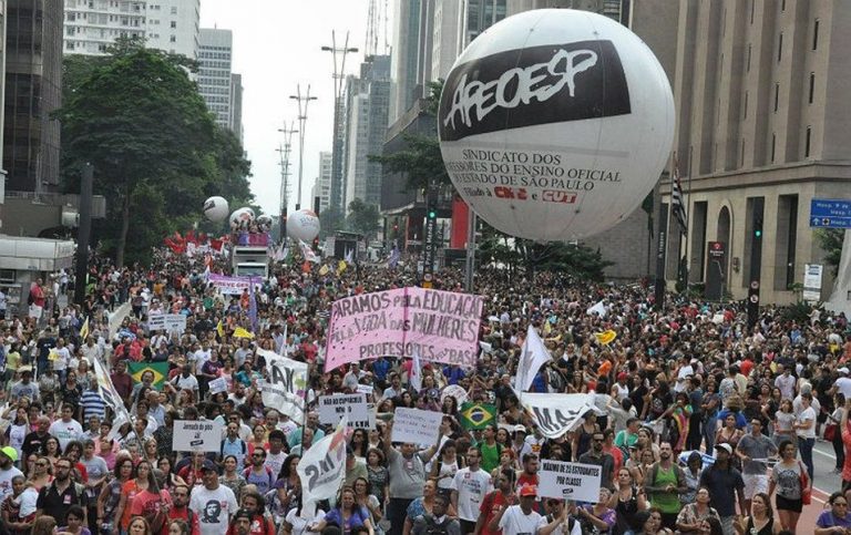 Professores debatem formação de chapa para a Apeoesp