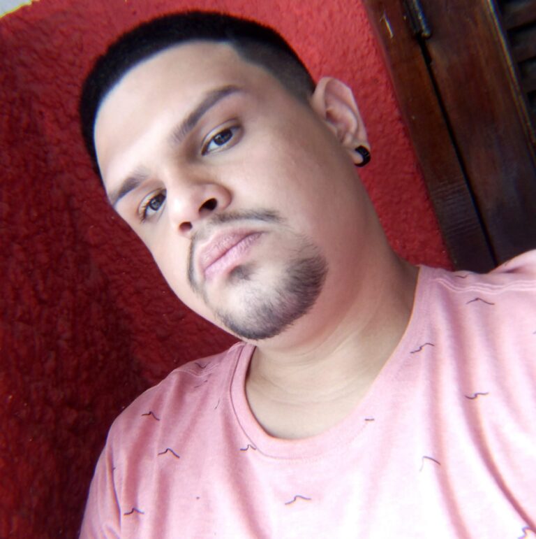 Estudante é executado por milicianos no Rio