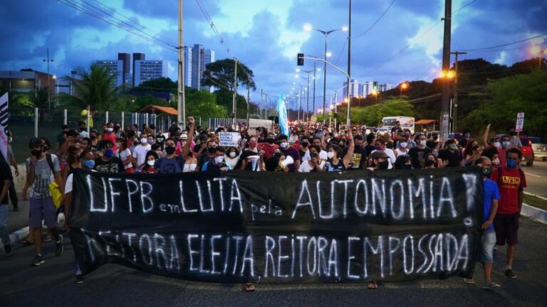 Universidade Federal da Paraíba se une e diz não à interventor
