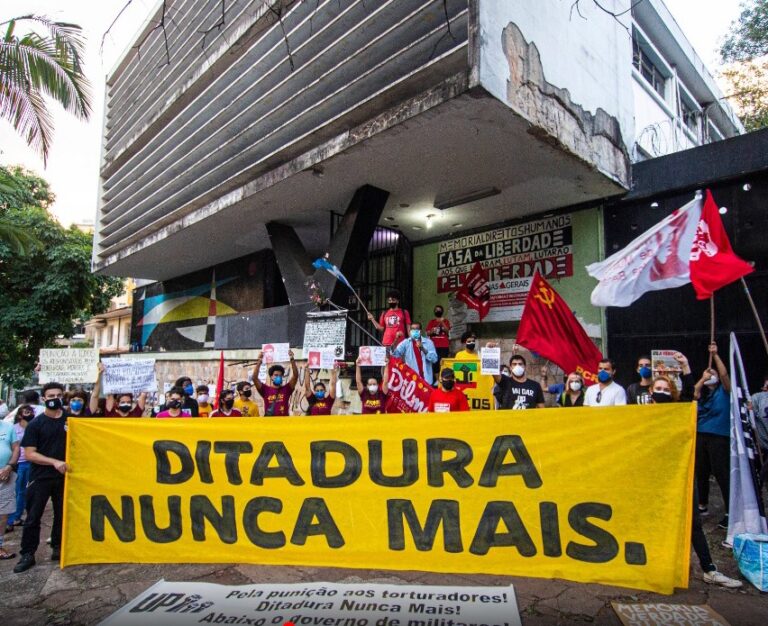 Ato em memória das vítimas da Ditadura em Belo Horizonte