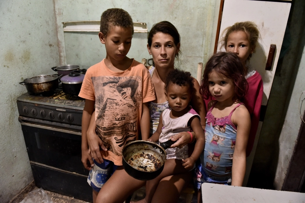 Brasil entra para o mapa da fome e Bolsonaro aumenta seu salário para R$ 41 mil - A Verdade