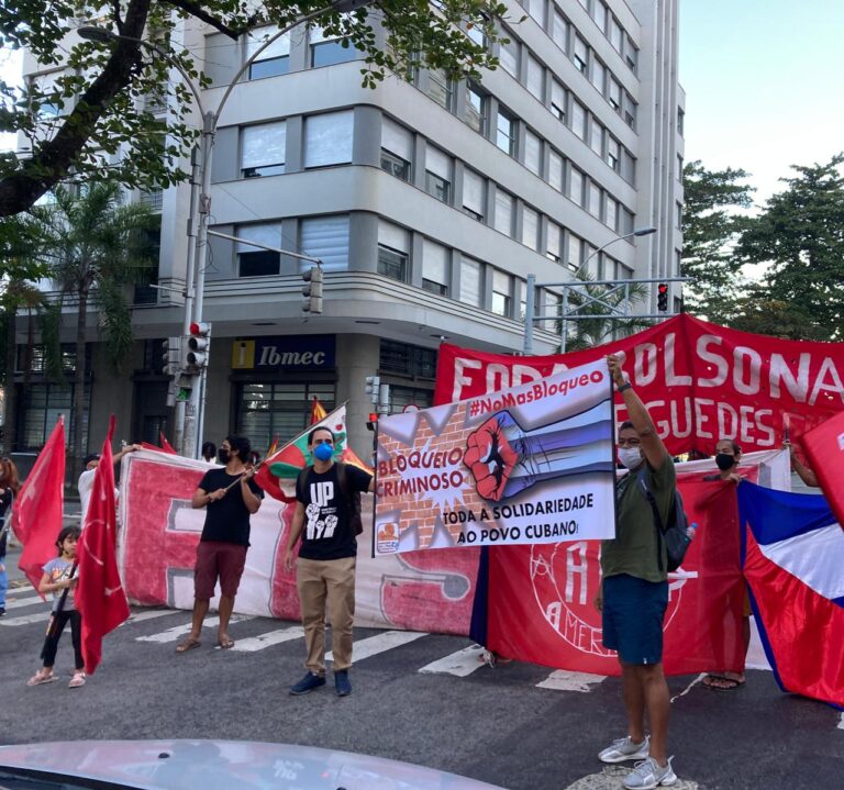 Manifestação contra o bloqueio a Cuba é realizada no Rio