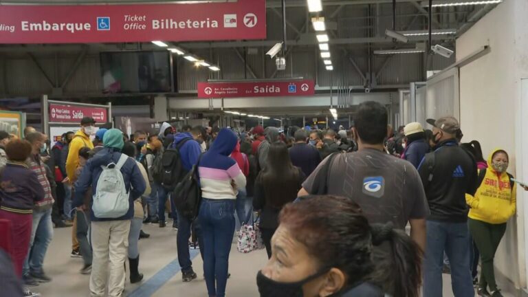 Secretário de Doria ameaça demitir ferroviários por greve