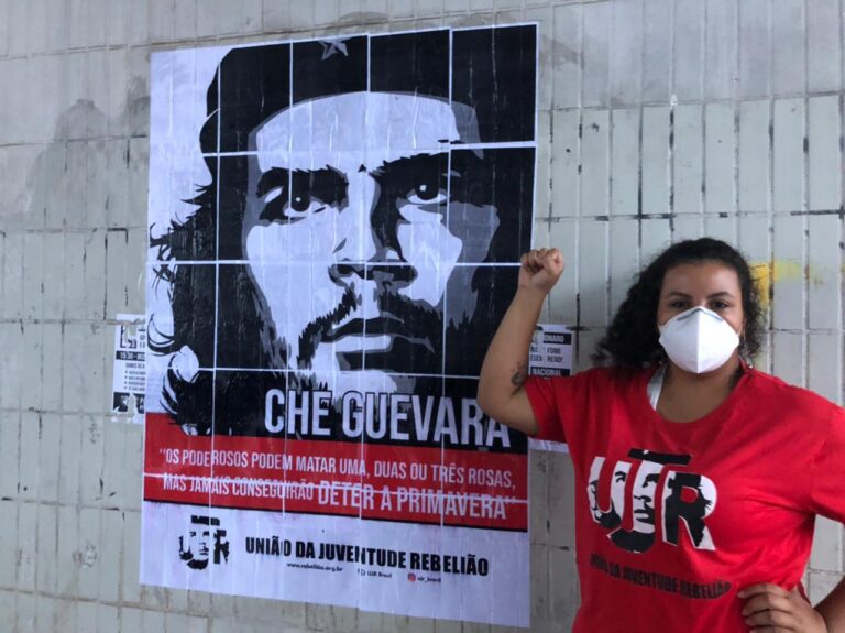 UJR faz mural em homenagem a Che em Brasília