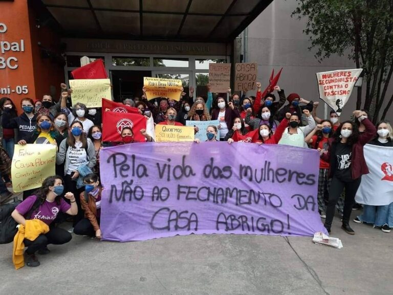 Consórcio do ABC faz parceria com setor privado para combater violência contra mulher. Bom pra quem?