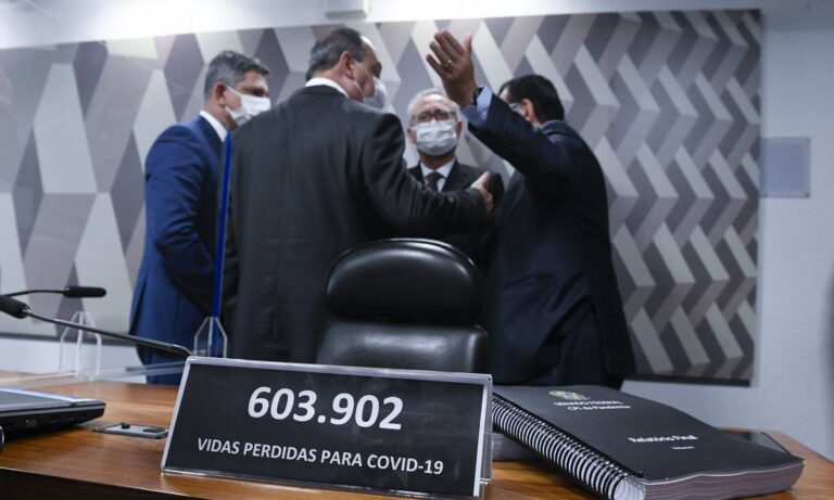 Os nove crimes de Bolsonaro (que deveriam ser onze)