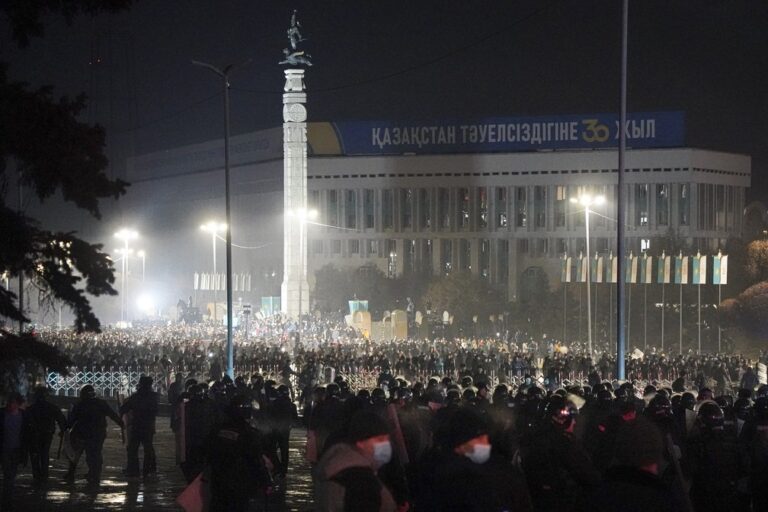 Cazaquistão passa por onda de protestos em meio à crise econômica