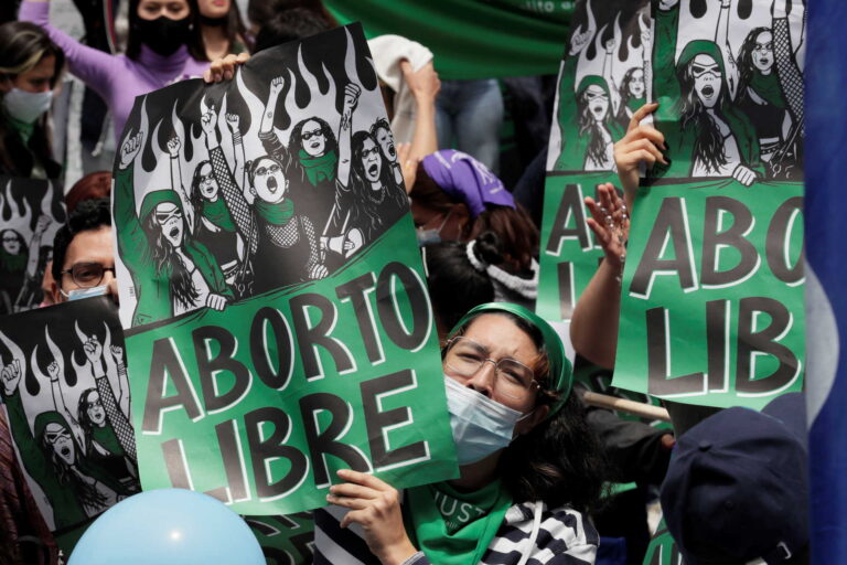 Colômbia elimina aborto como crime até 24 semanas de gravidez