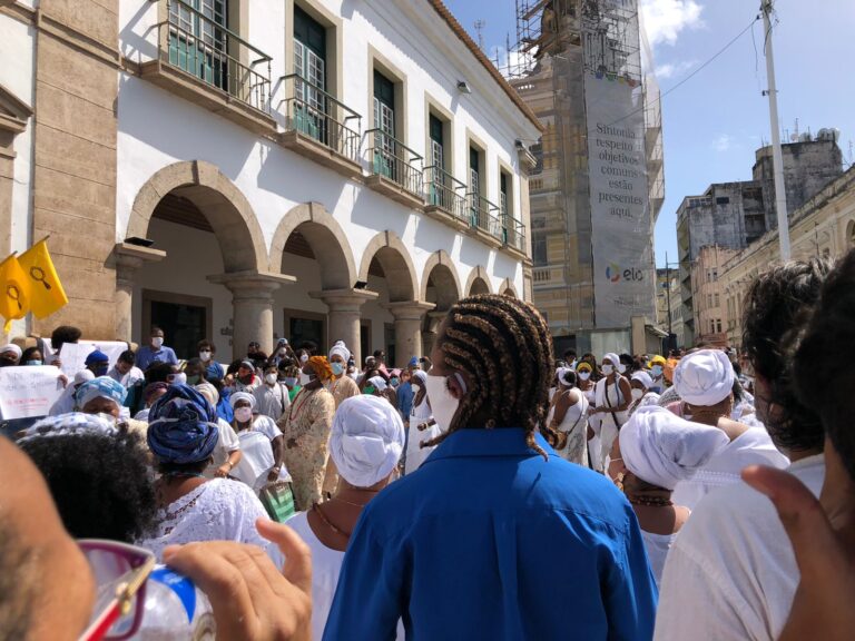 Contra toda forma de opressão: Ebó coletivo é realizado em Salvador