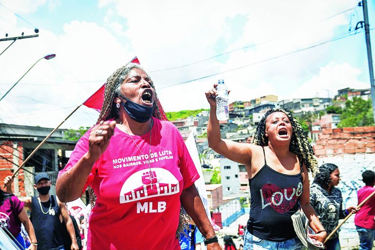 Governo Bolsonaro deixou milhões de famílias brasileiras sem moradia