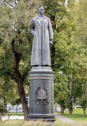 Foto da Estátua de Félix Dzerzhinsky no Parque dos Heróis em Moscou.